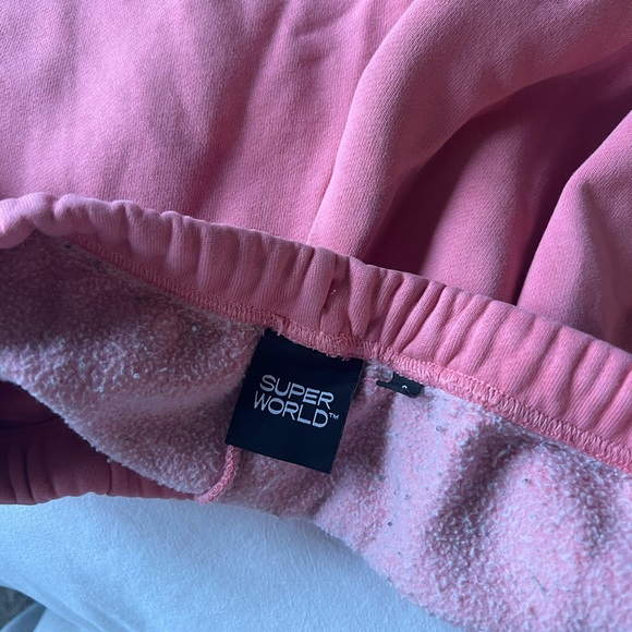 Aritzia Coral Athletic Shorts - Picture 3 of 3